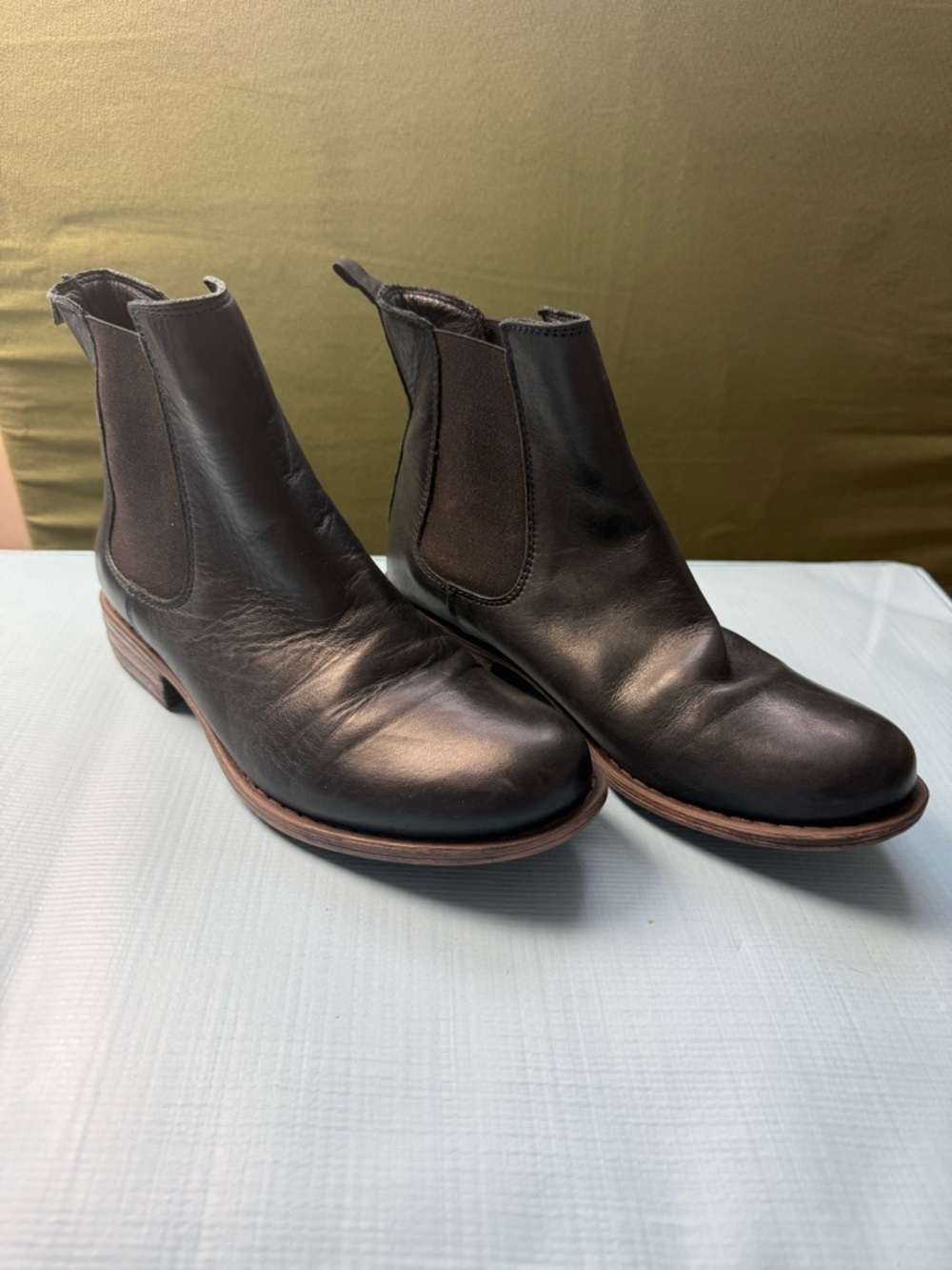 Miz Mooz Women’s 7 Black Leather Chukka Boots